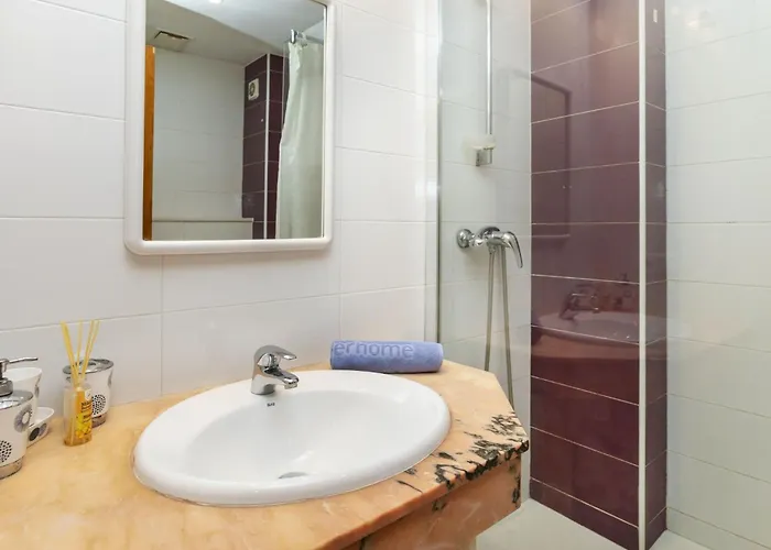 Novelty 5 By Interhome Daire